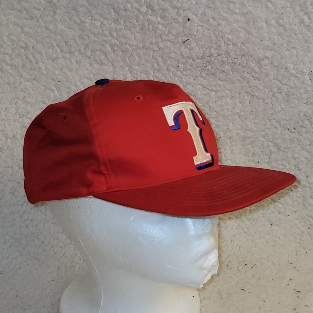 Vintage Texas Rangers MLB Snapback Cap Hat Red‎ Embroidered Competitor